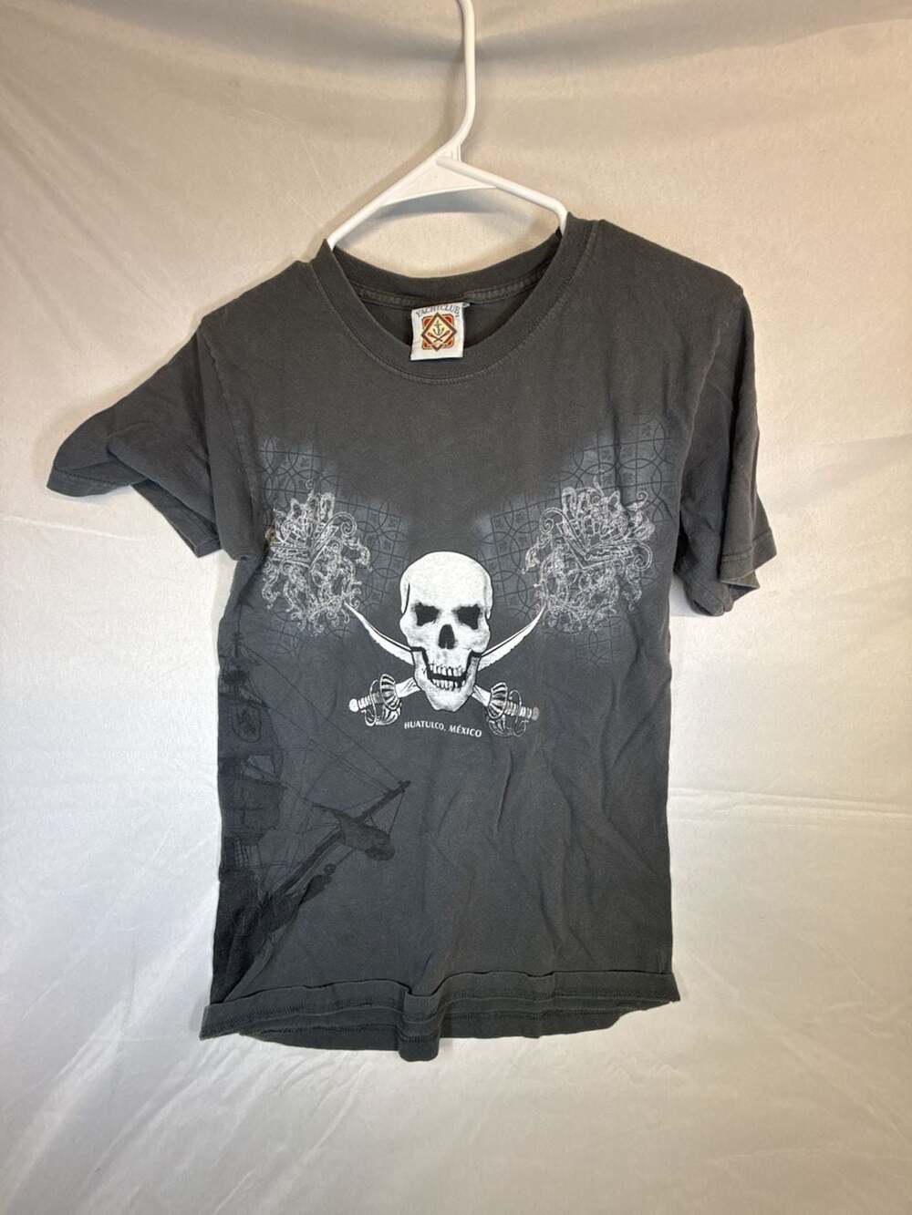 Y2K Yacht Club Pirate Skull Huatulco Mexico Graphic T-Shirt Size S Black